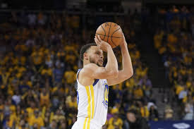 Curry e Golden State Warriors rinnovano il loro contratto tre anni prima del previsto